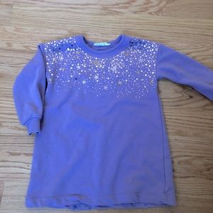 H&M tunic for girls size 6.  Good condition just a paint stain on hem back side